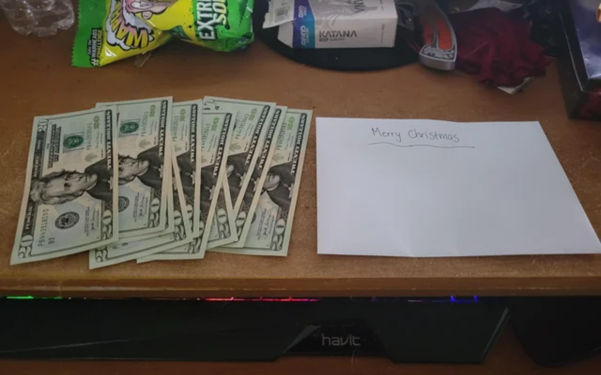 Dad-of-2 Finds Note From Neighbor He Never Met, Can’t Believe What’s Inside