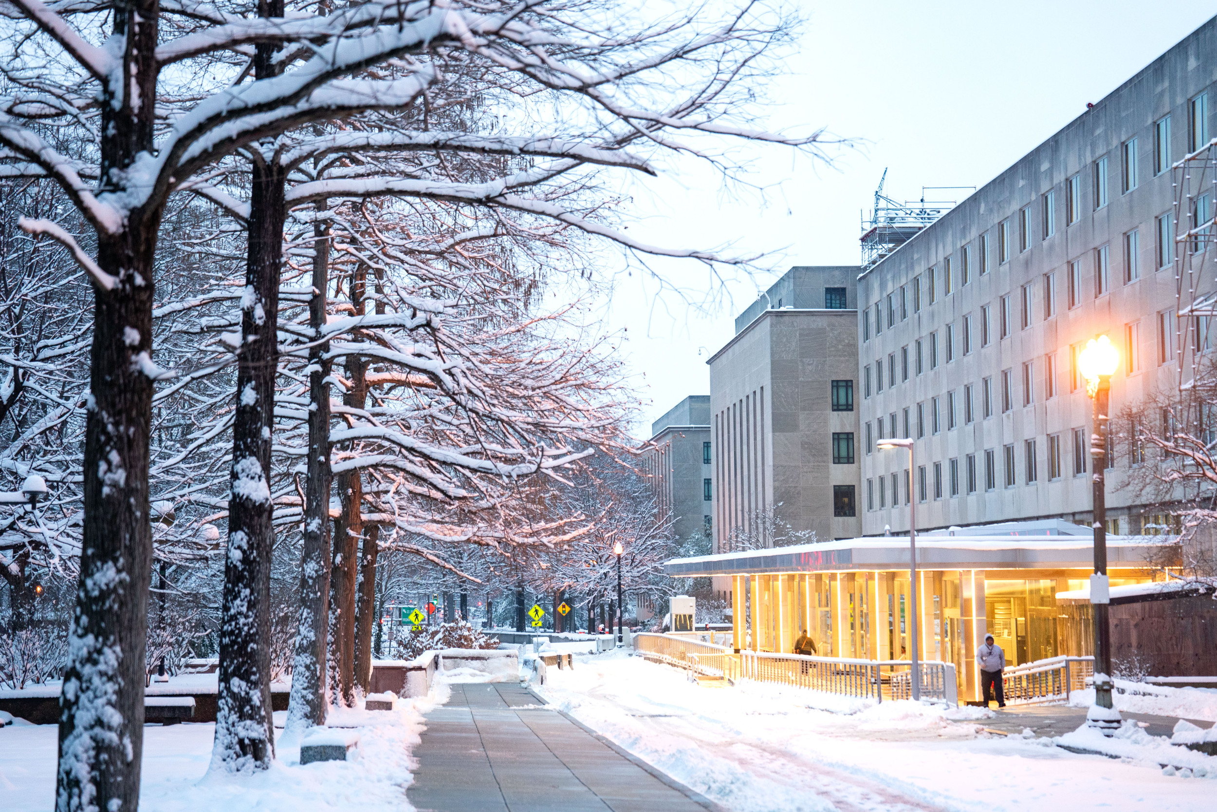 List of School Closures and Delays as East Coast Buffeted by Winter Storm