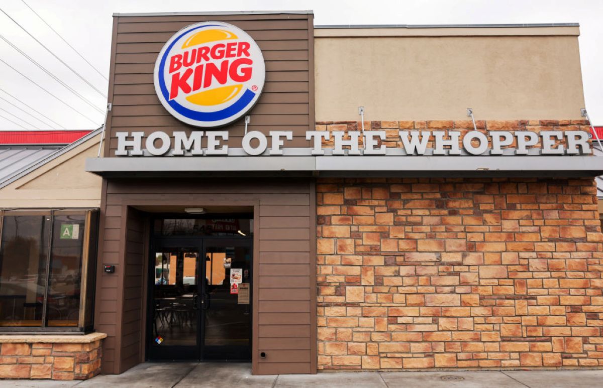 Full List of 2025 Valentine’s Day Fast Food Specials and Restaurant Deals