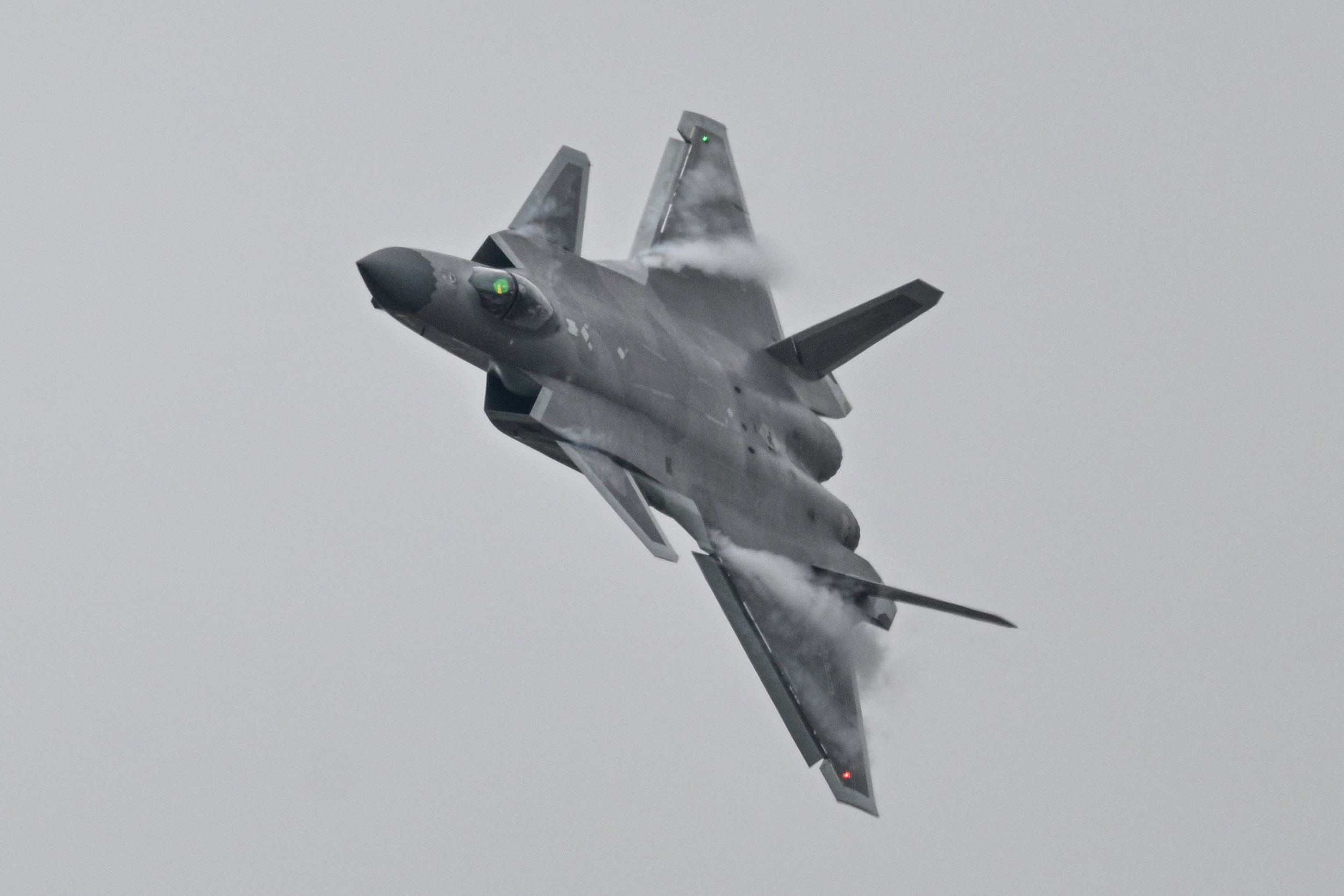 Video Shows Chinese Stealth Jet in ‘Beast Mode’