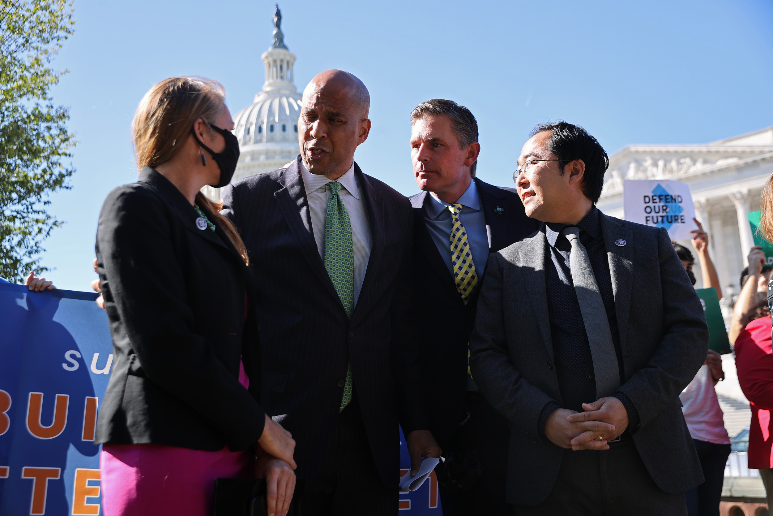 Democrats Divided Over Using Government Shutdown to Fight Trump Agenda