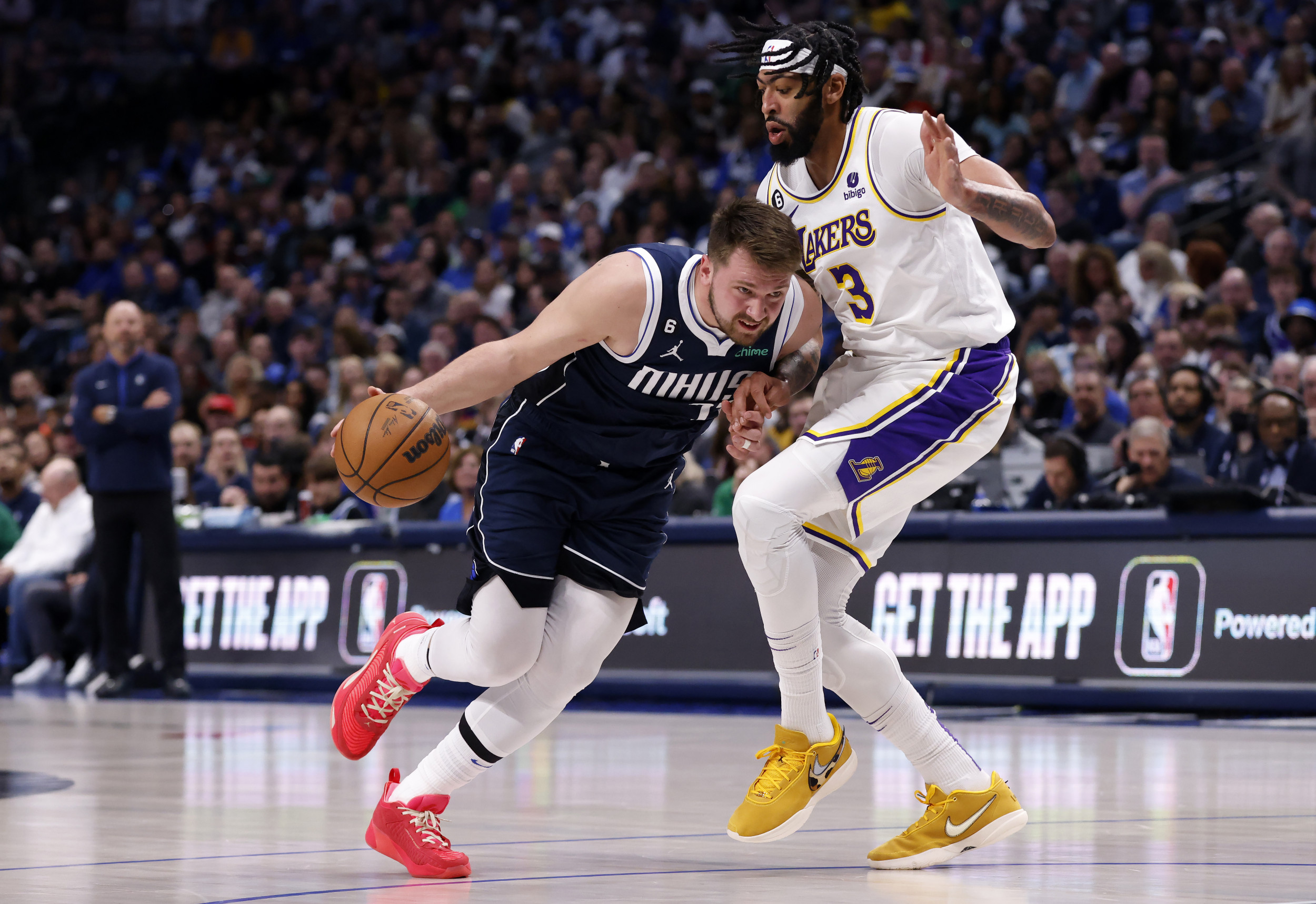 NBA World Reacts to Shocking Lakers, Mavs Trade of Luka Doncic, Anthony Davis