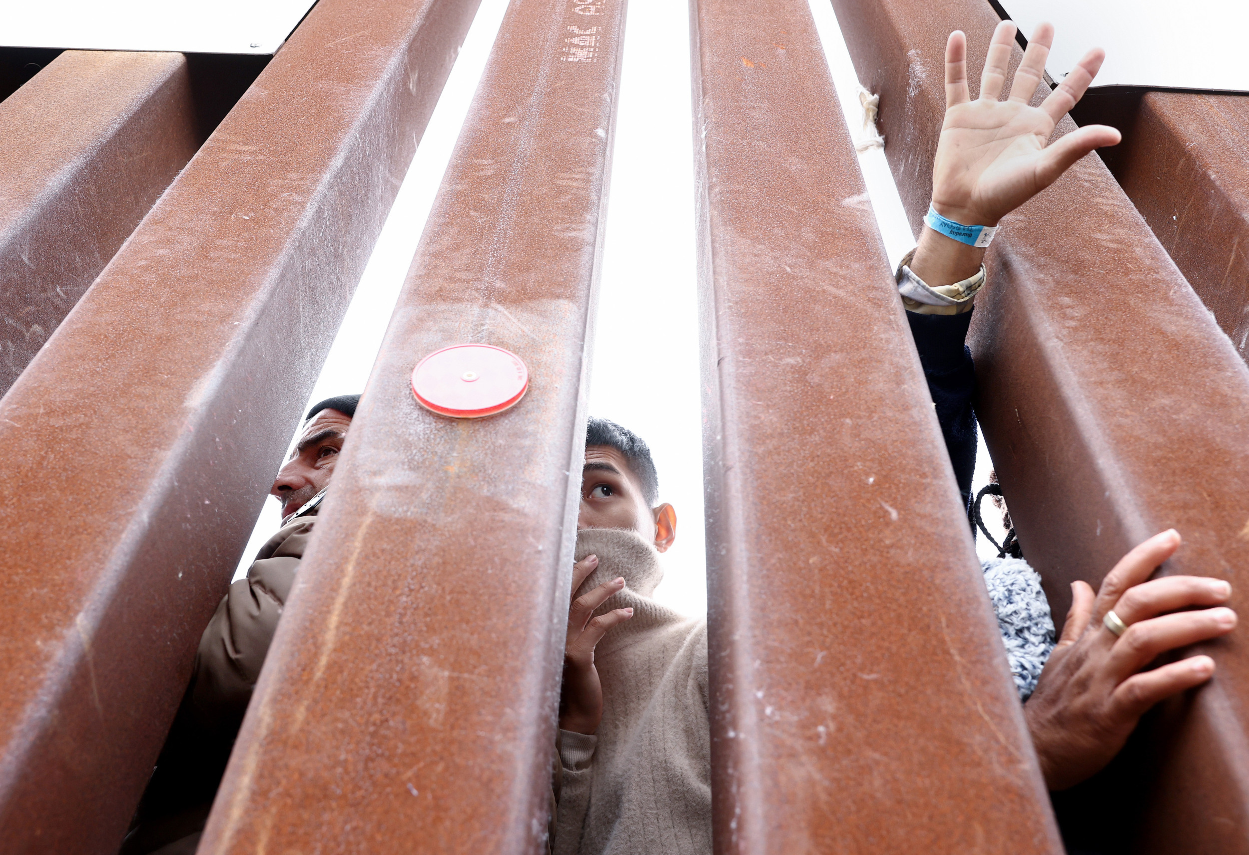 New Tip Line Would Pay $1,000 to Report Illegal Immigrants