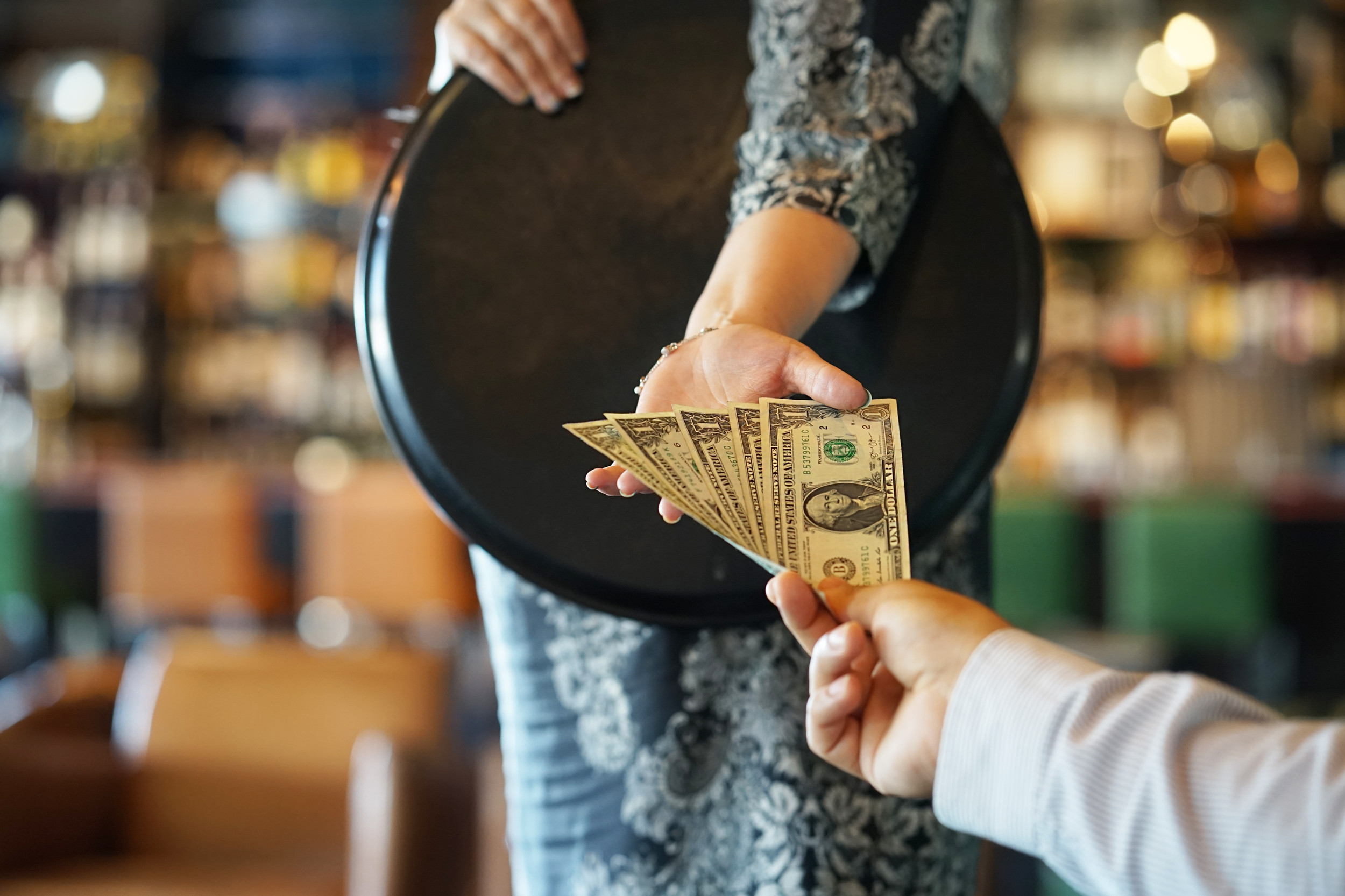 Server Dealing With ‘Obnoxious’ Table Stunned By What They Say After Paying Their Bill