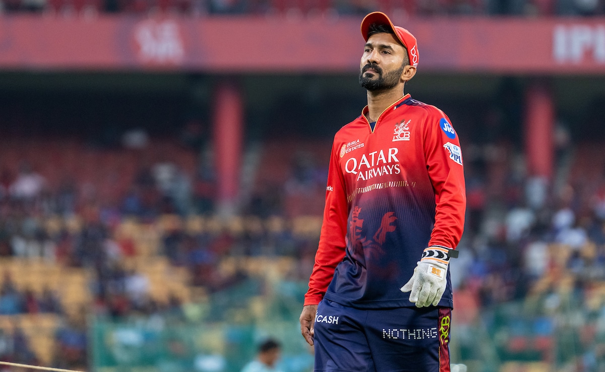 “Asked Curator For…”: RCB Mentor Dinesh Karthik Adds Fuel To IPL Pitch Controversy