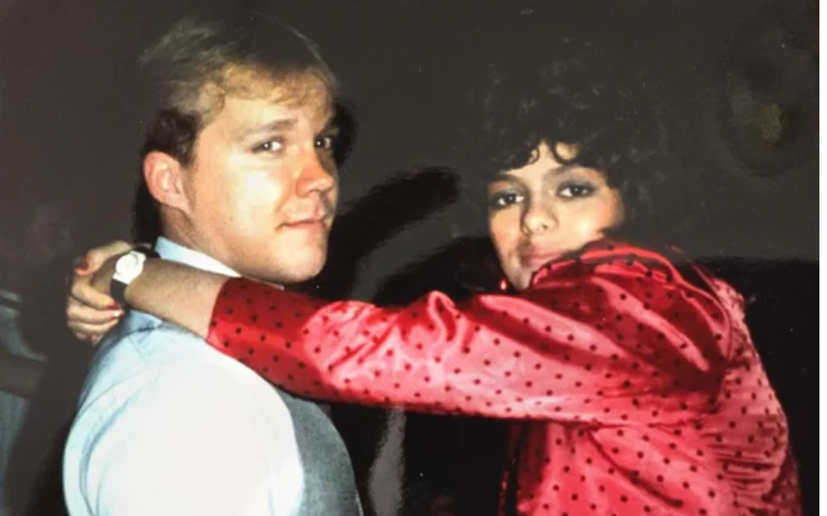 Woman Reconnects With Ex On Facebook After 27 Years, Now They’re Married