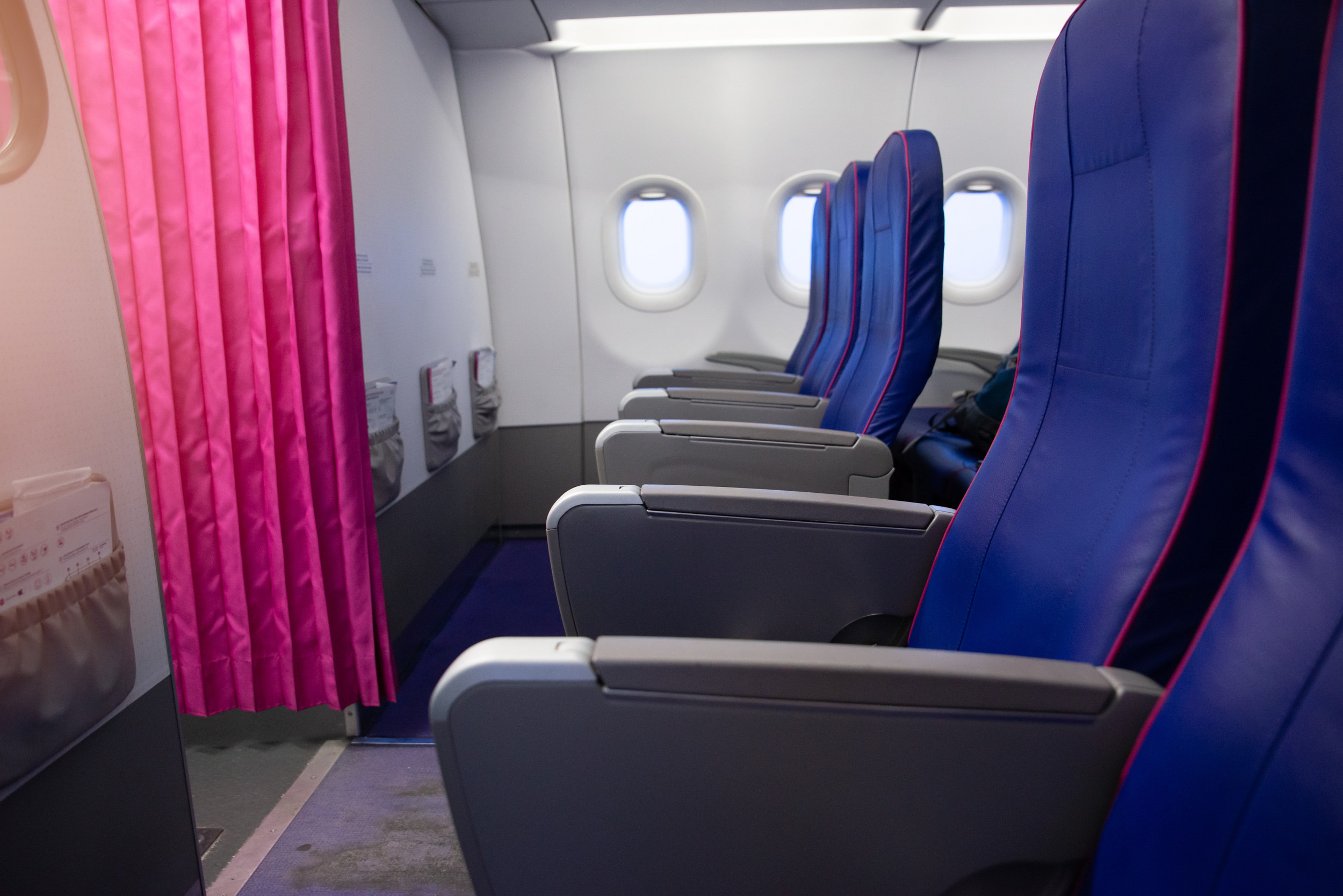 Plane Passenger Arrives at ‘Completely Empty’ Check-In Desk Hours Before Flight, But There’s a Problem