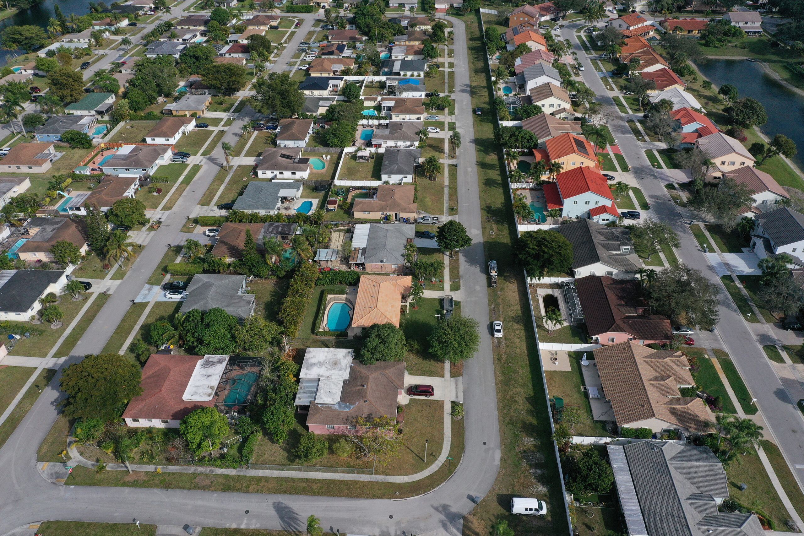 Florida Housing Market Mirroring 2008 Crash—Real Estate Analyst
