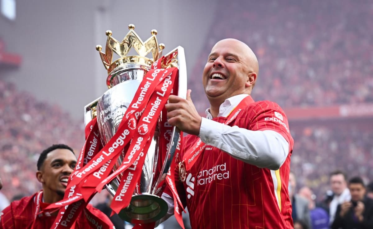 Liverpool Lift Premier League Trophy After Crystal Palace Draw