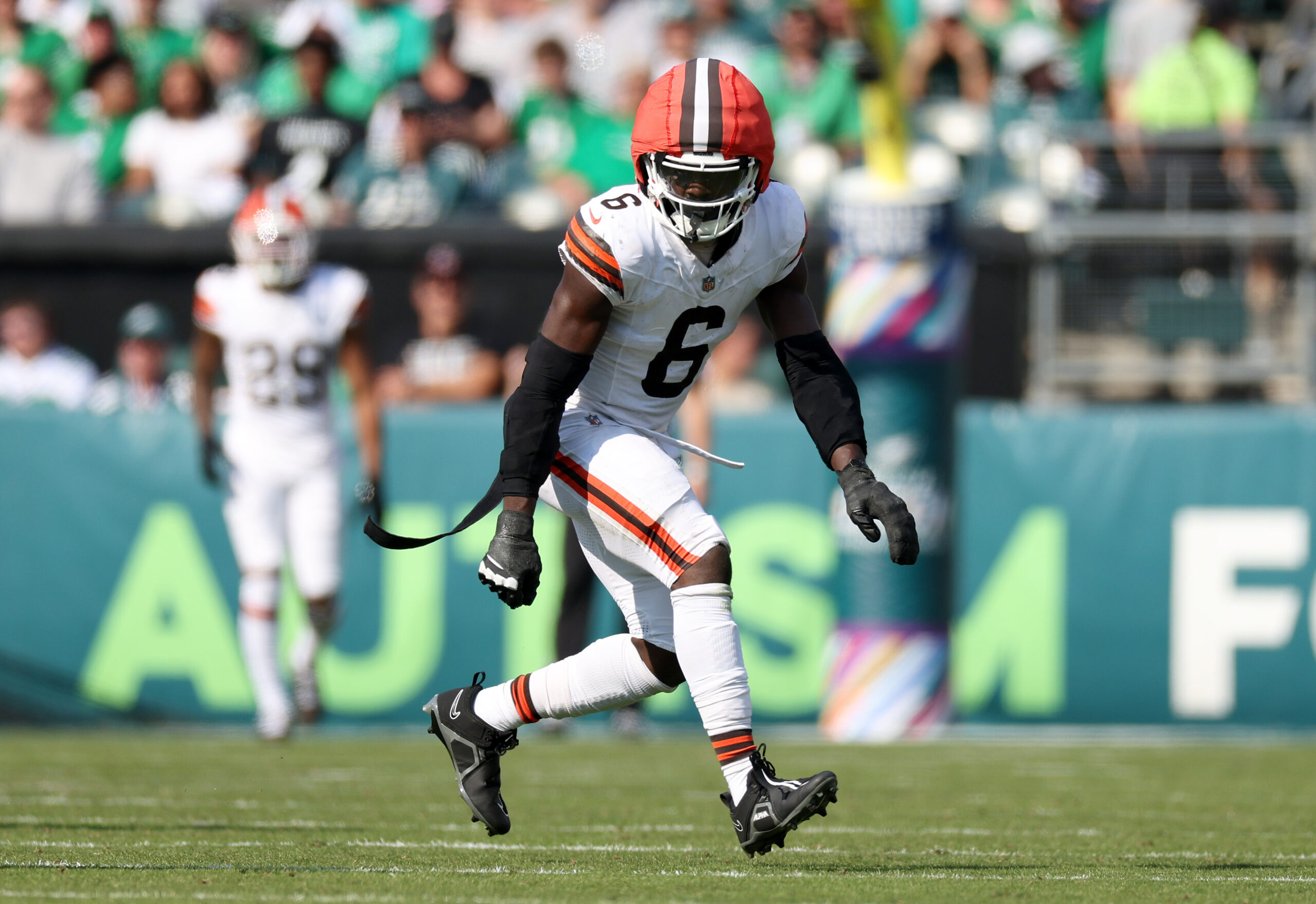 Browns’ Jeremiah Owusu-Koramoah Releases Statement on Missing 2025 Season