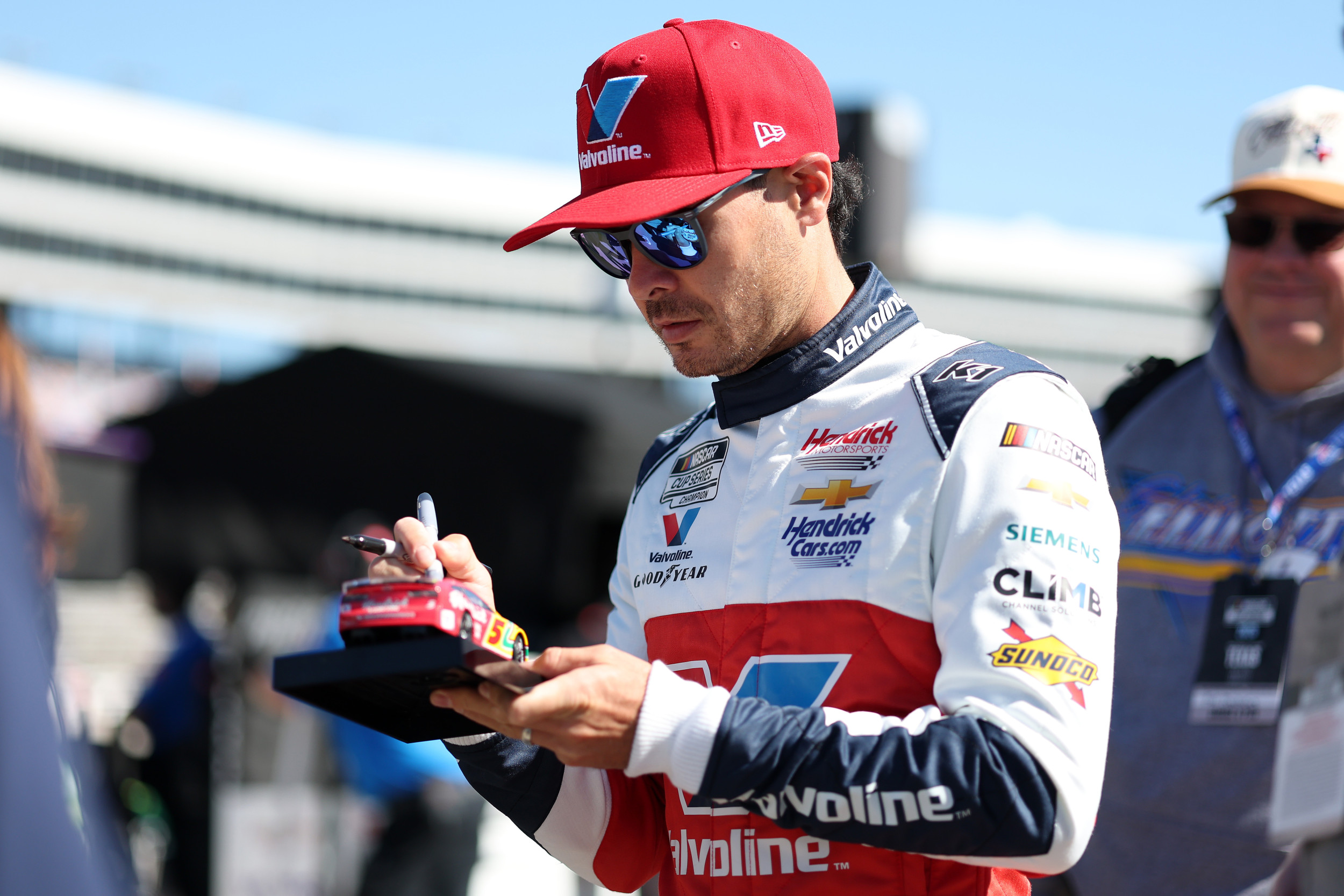 Kyle Larson Vents Frustration After Texas NASCAR Cup Race: “Lost Control”