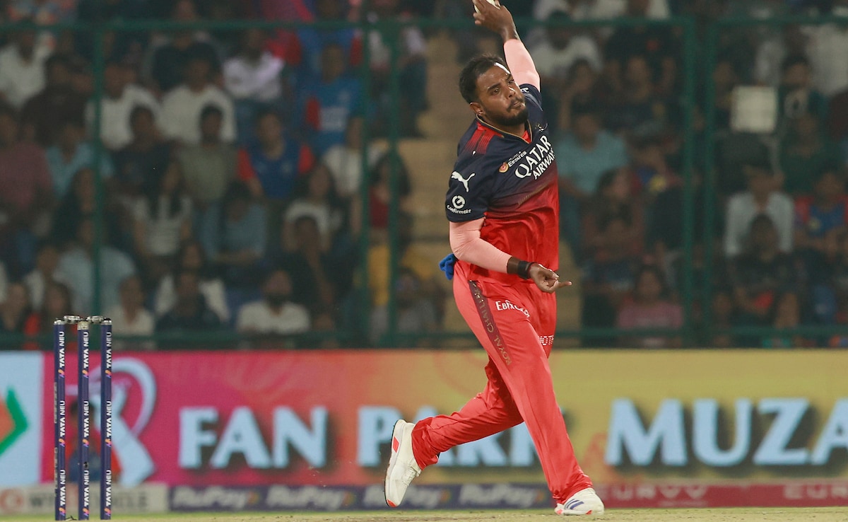 RCB Coach Dinesh Karthik Praises “Diligent” Yash Dayal After Last Over Heroics vs CSK