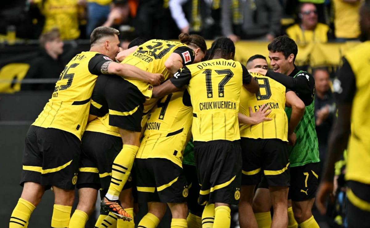 Borussia Dortmund Complete Escape Act, Snatch Last-Gasp Champions League Spot