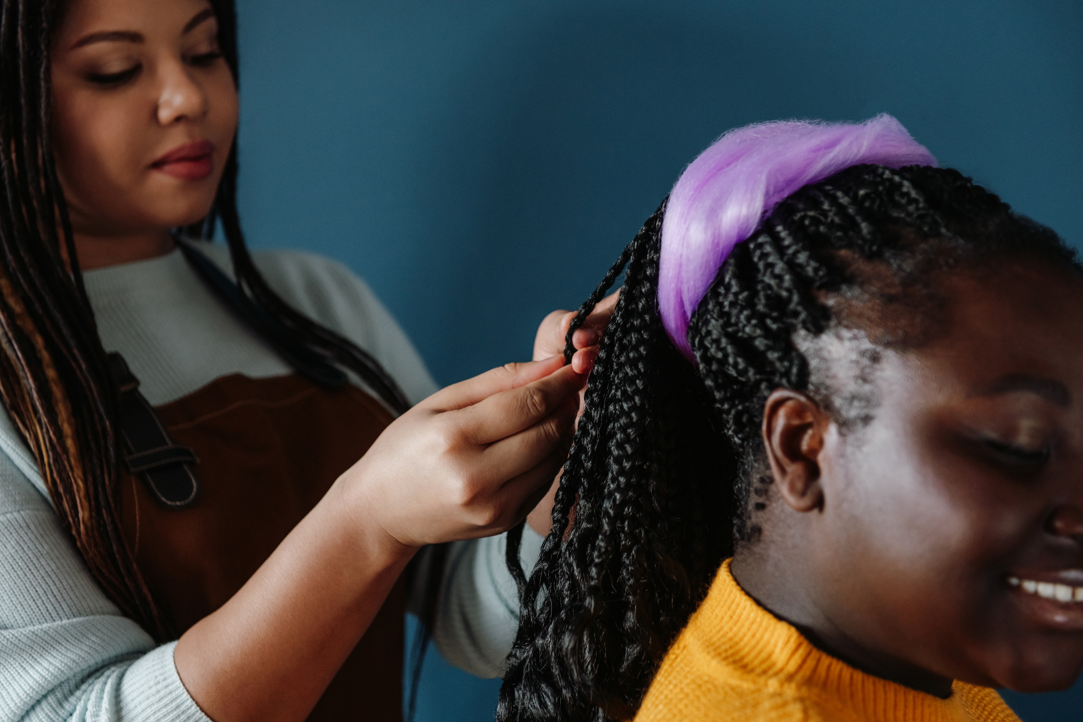 Pregnant Woman Books Haircut for Birthday—Goes Horribly Wrong: ‘Could Cry’