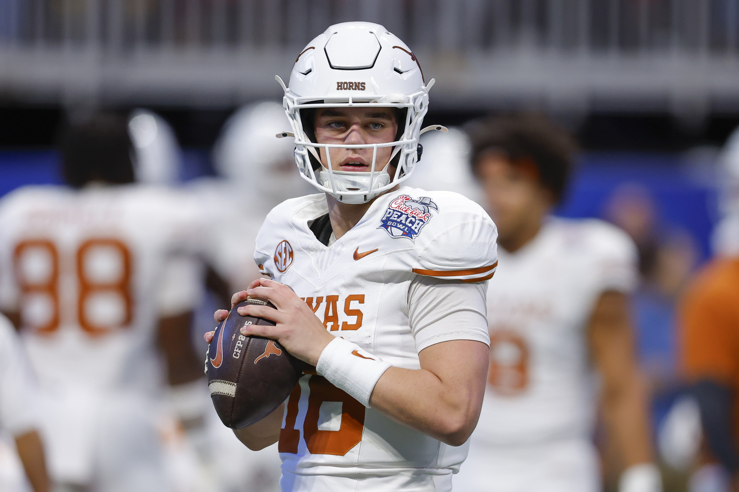 Texas Longhorns QB Arch Manning Receives Head-Turning 2026 NFL Draft Prediction
