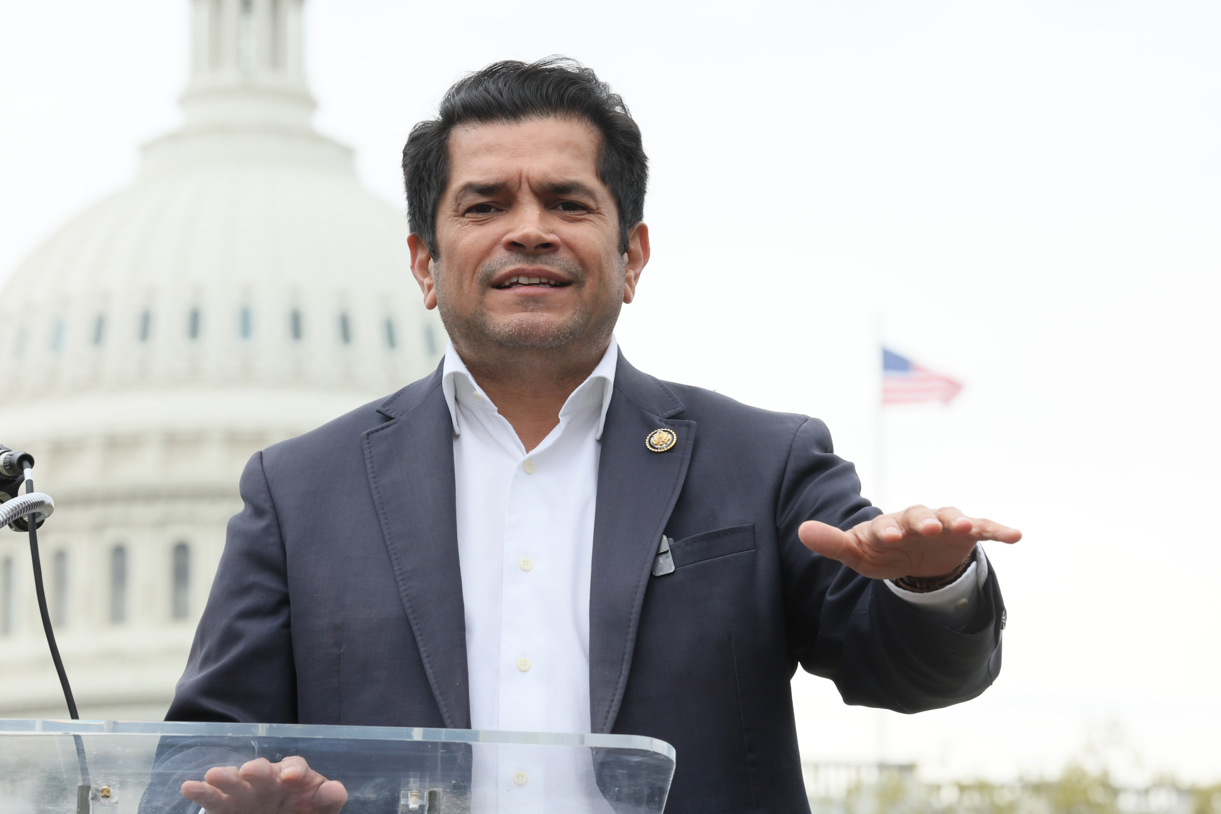 Medicare Update: Lawmakers Introduce Bill to Expand Health Care Program