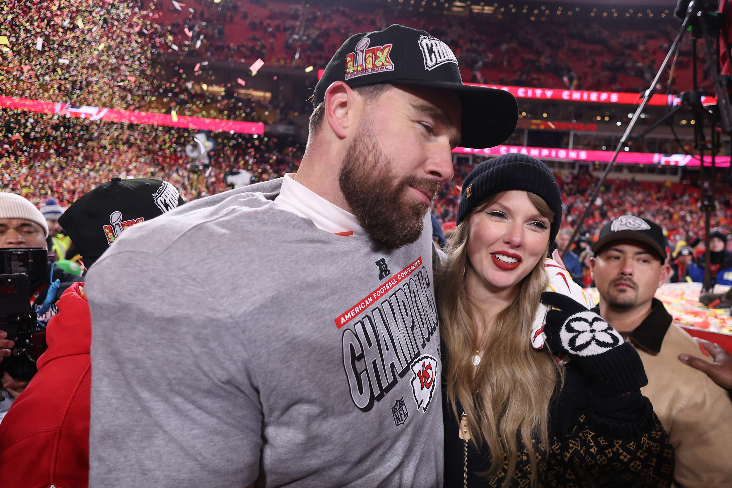 Chiefs’ Travis Kelce Receives Taylor Swift Themed Motivation for 2025