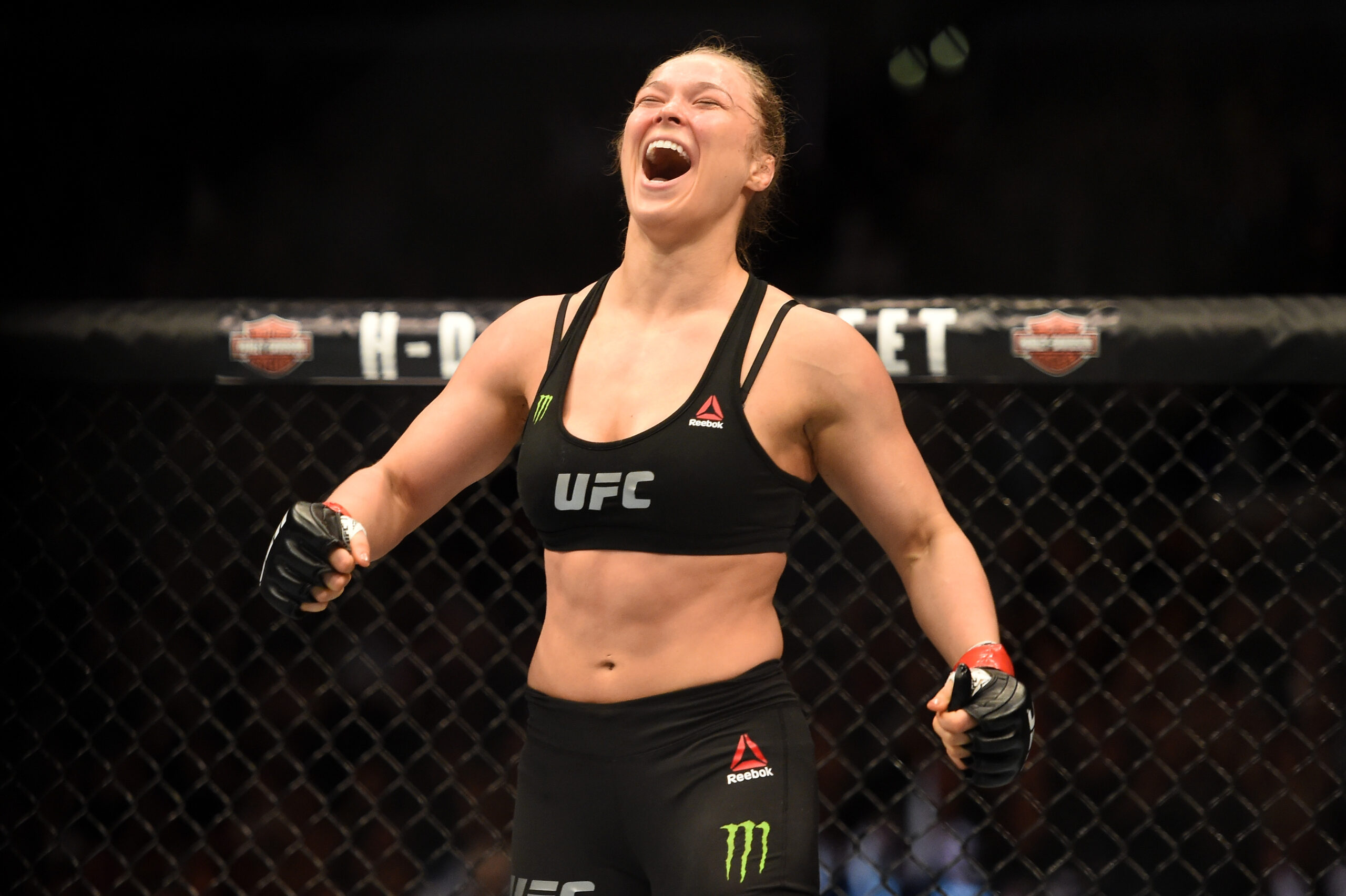 Ronda Rousey Reacts to UFC, WWE Return Rumors