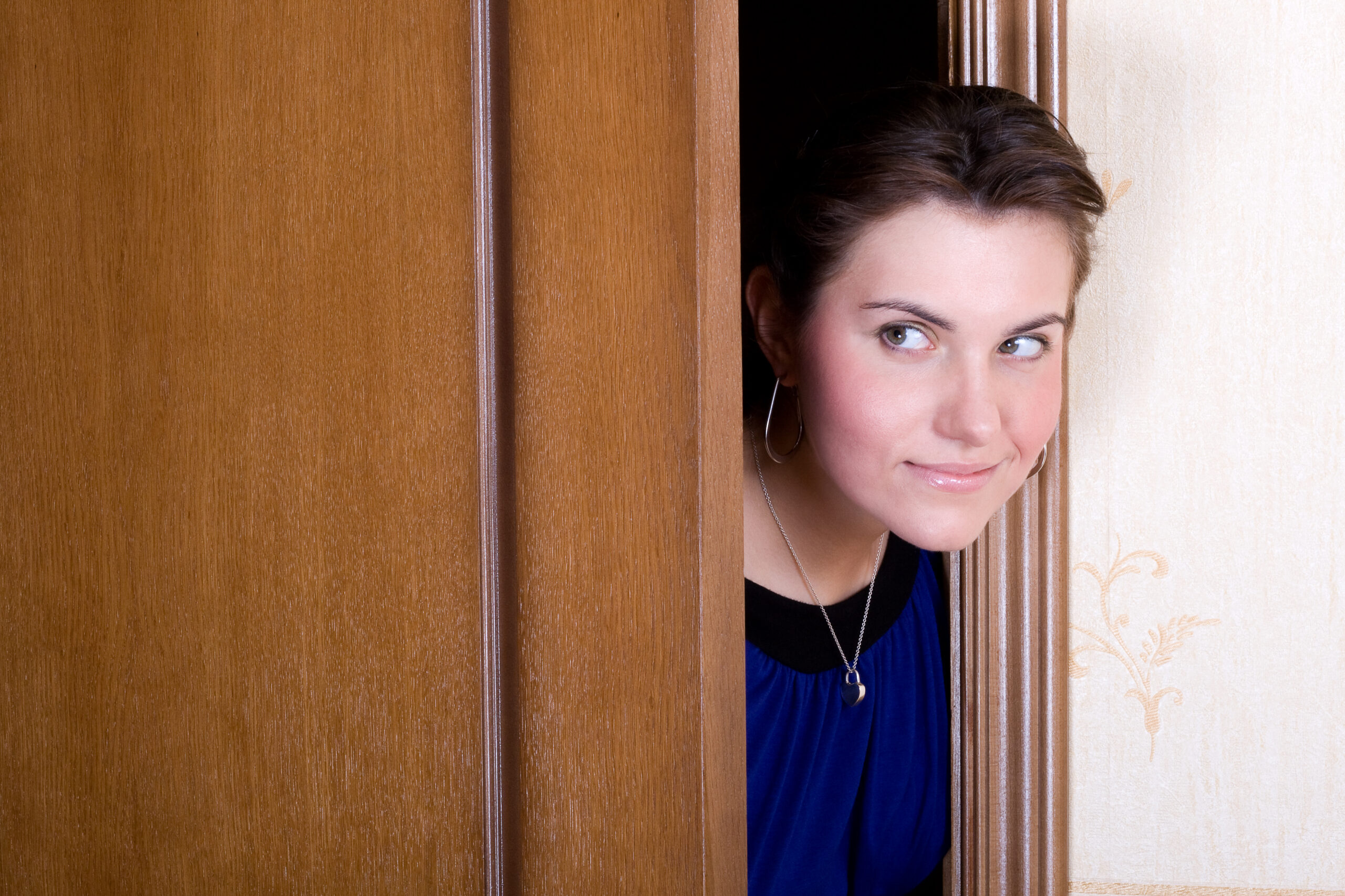Woman Gets Revenge on ‘Snooping Neighbor,’ It Leaves Internet in Hysterics